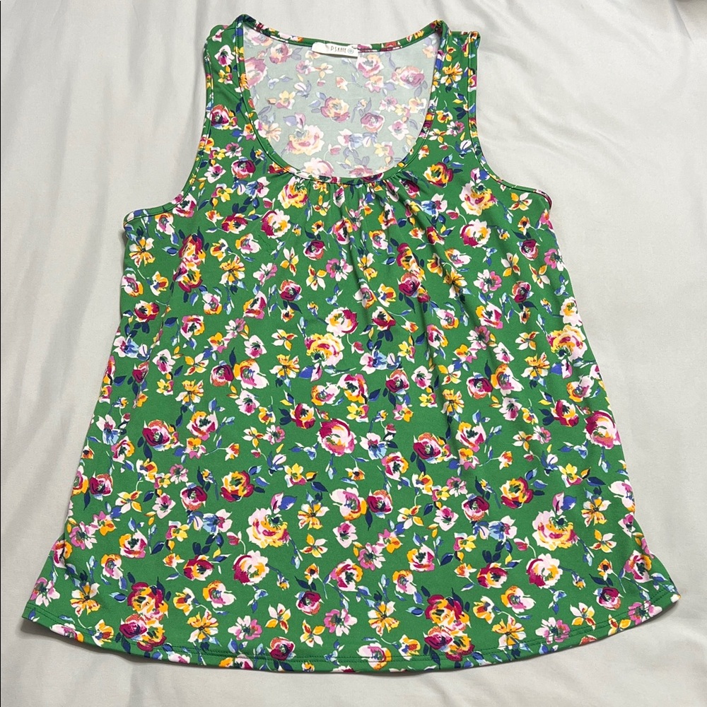 (NWOT) Green Floral Blouse